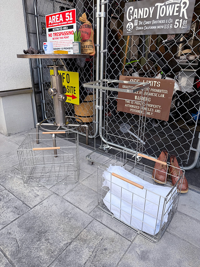 ポストジェネラル　インダストリアル　ランドリーワゴン　ジンク　大容量60L　2段　キャスター付き ■ アメリカン雑貨 アメリカ雑貨 |  | 05