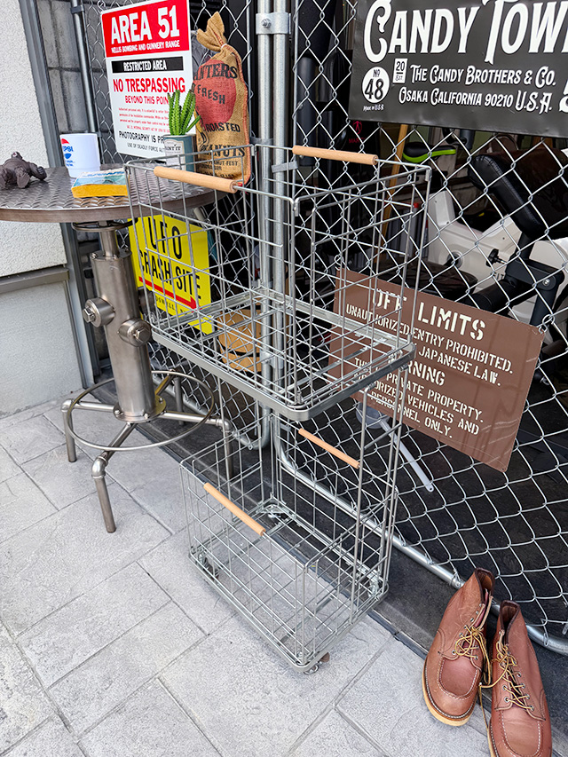 ポストジェネラル　インダストリアル　ランドリーワゴン　ジンク　大容量60L　2段　キャスター付き ■ アメリカン雑貨 アメリカ雑貨 |  | 06