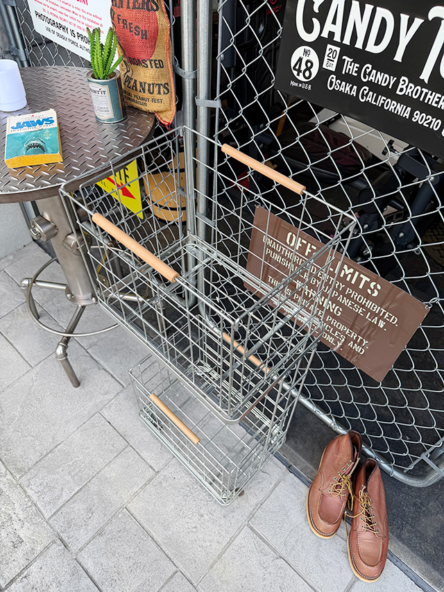 ポストジェネラル　インダストリアル　ランドリーワゴン　ジンク　大容量60L　2段　キャスター付き ■ アメリカン雑貨 アメリカ雑貨 |  | 07