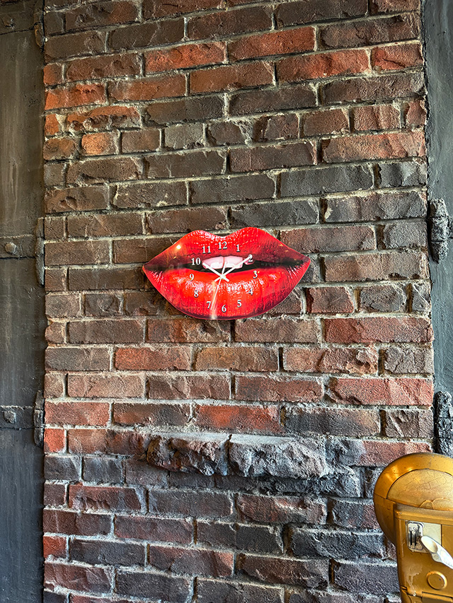 レッドリップ　ウォールクロック　壁掛け時計 ■ アメリカン雑貨 アメリカ雑貨 |  | 02