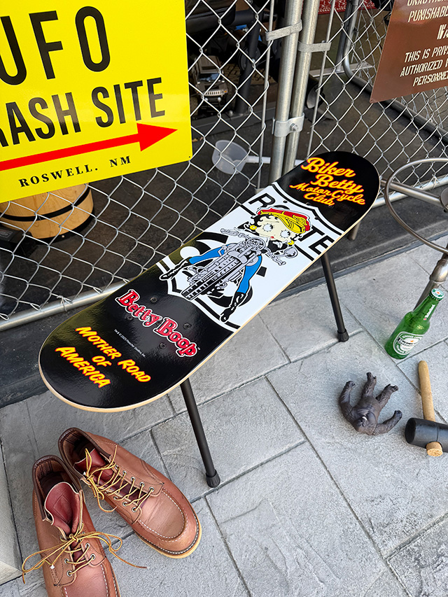 スケートボードデッキ　フォルディングチェアー　（ベティ・ブープ） ■ アメリカン雑貨 アメリカ雑貨 | 