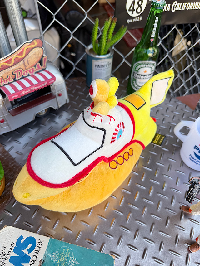 ビートルズ イエローサブマリン オフィシャル ぬいぐるみ 公式グッズ