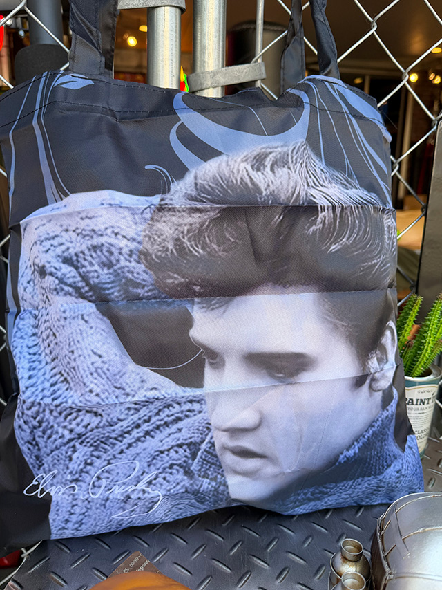 エルヴィス・プレスリー　ショッピングバッグ　収納ポーチ付き　（Blue Sweater）　公式グッズ ■ アメリカン雑貨 アメリカ雑貨 |  | 02