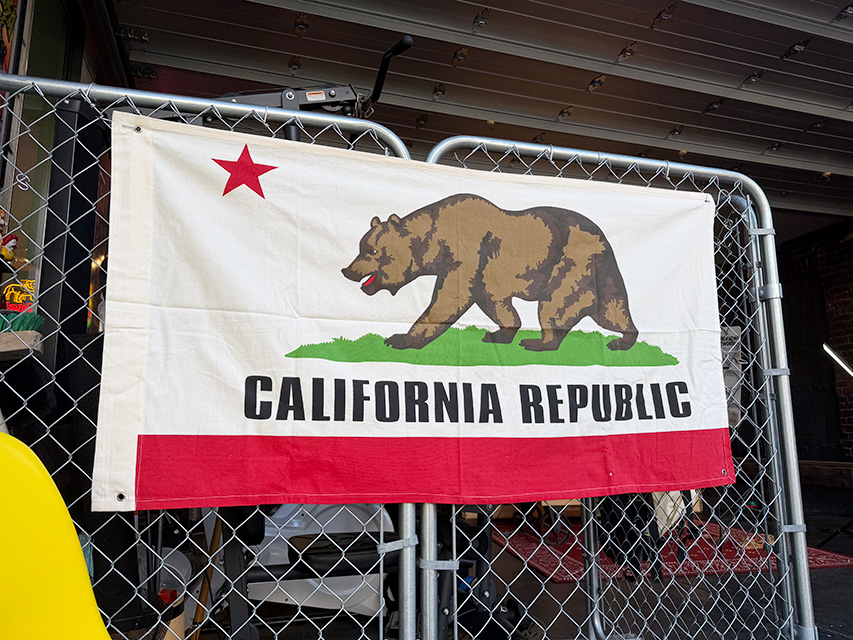 カリフォルニアフラッグ　コットンフラッグ　カリフォルニア州旗 ■ アメリカン雑貨 アメリカ雑貨 |  | 01