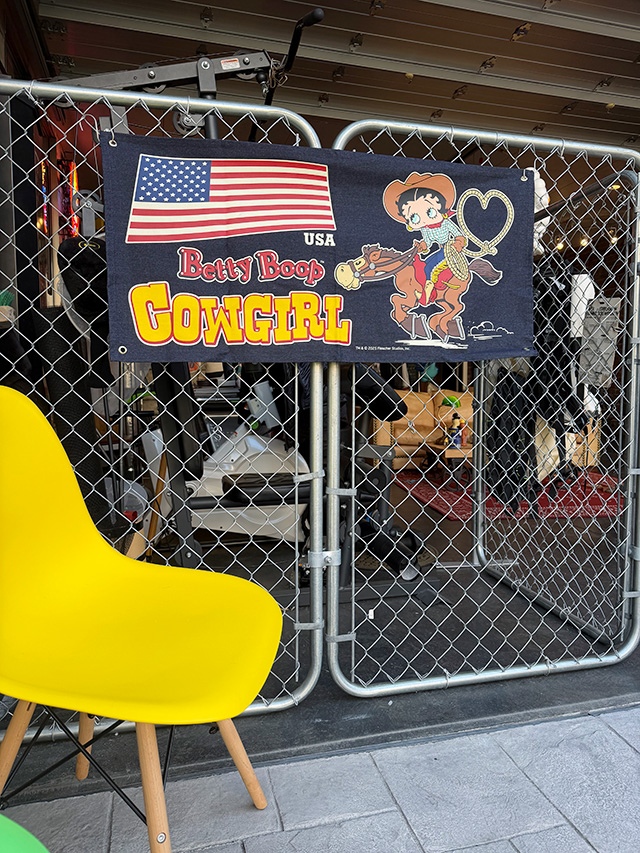 ベティ・ブープ　デニムバナー　（カウガール） ■ アメリカン雑貨 アメリカ雑貨 |  | 03