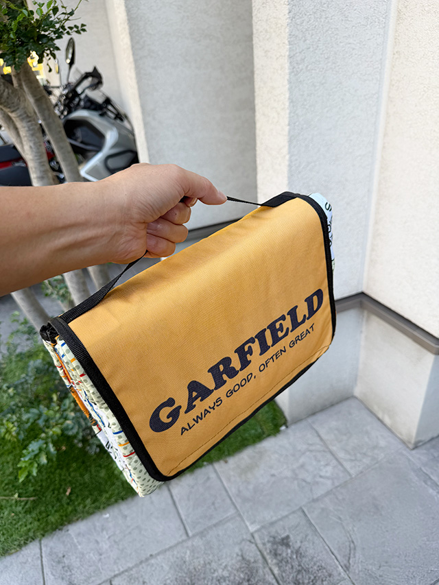 ガーフィールド　フォルダブル　ピクニックシート　150cm×150cm　レジャーシート ■ アメリカン雑貨 アメリカ雑貨 |  | 01