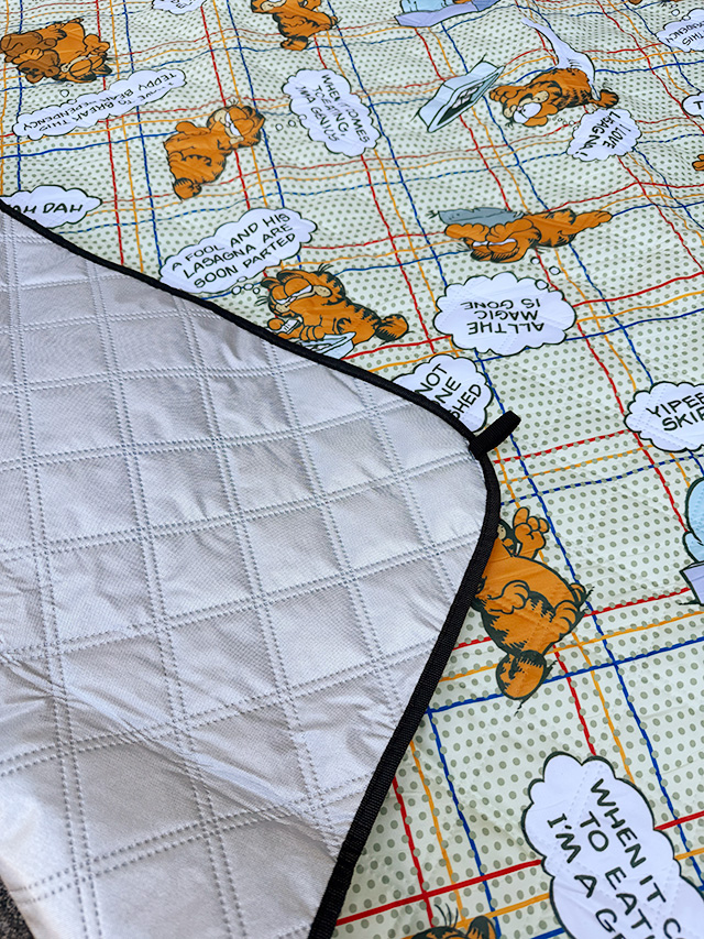 ガーフィールド　フォルダブル　ピクニックシート　150cm×150cm　レジャーシート ■ アメリカン雑貨 アメリカ雑貨 |  | 04