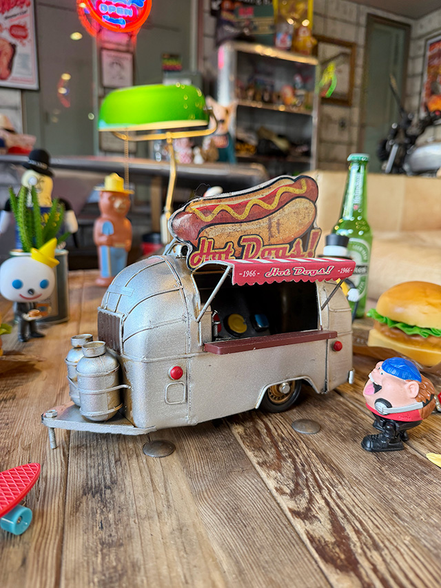 置物 アメリカ インテリア スイーツ オブジェ ホットドッグ フードスタンド トレーラー ブリキオブジェ
