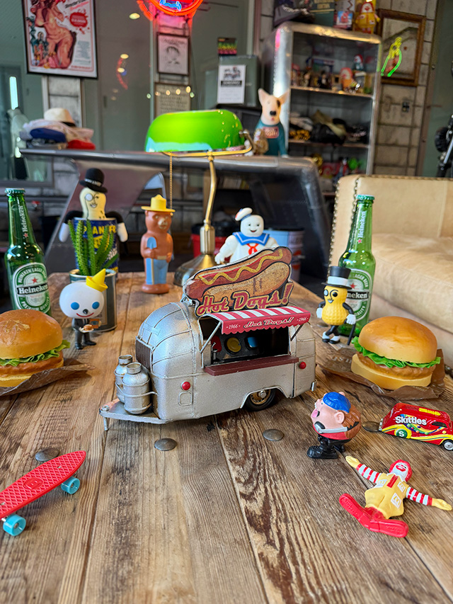 ホットドッグ フードスタンド トレーラー ブリキオブジェ