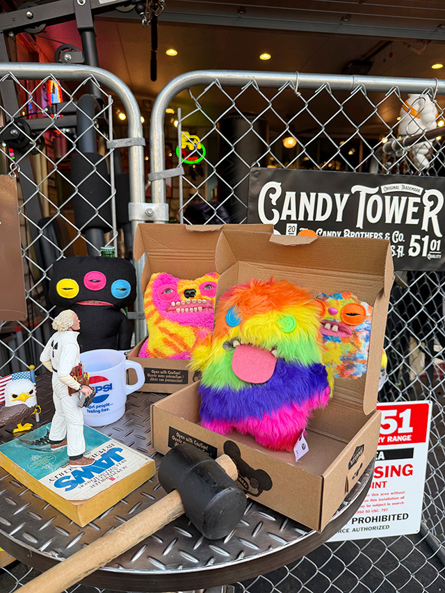 海外SNSで話題！ キモくてかわいいモンスター FUGGLER ファグラー