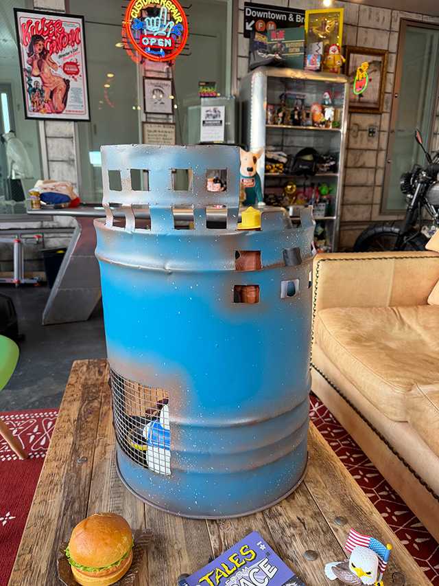 ドラム缶　2段　廃墟工場　プランター　ジオラマ廃墟基地　ディスプレイ台 ■ アメリカン雑貨 アメリカ雑貨 |  | 05