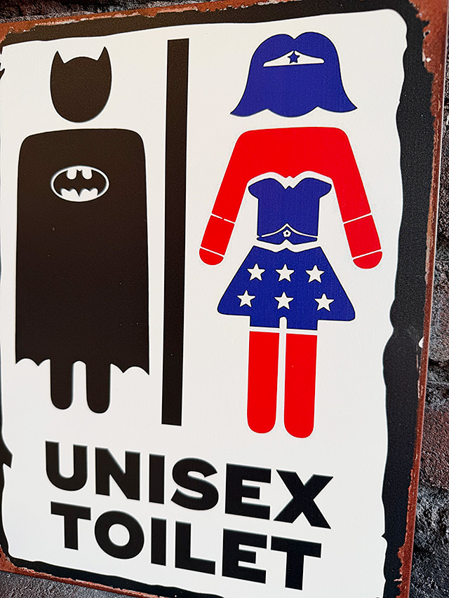 ユニセックス　トイレ看板　ヒーローの秘密基地風　ミニブリキ看板 ■ アメリカン雑貨 アメリカ雑貨  爆買 |  | 01