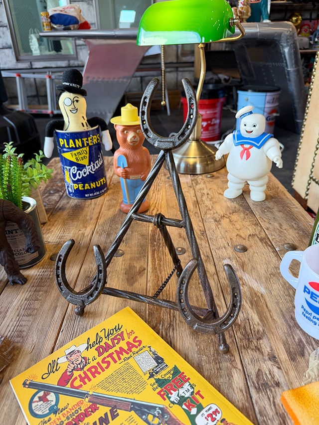 ホースシュー　アイアンイーゼル ■ アメリカン雑貨 アメリカ雑貨 | 