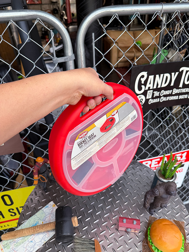 椅子にもなる！　バケットシート＆ストレージ　汎用ストレージ　5ガロンバケツ対応　※バケツは別売です ■ アメリカン雑貨 アメリカ雑貨 |  | 05