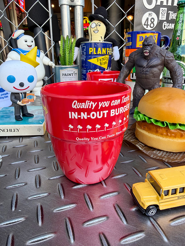 アドバタイジング　メラミンマグ　350ml　（インナウトバーガー） ■ アメリカン雑貨 アメリカ雑貨 |  | 01