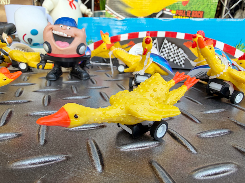 チキンレーサー　プルバックカー　※3種類からランダムチョイスになります ■ アメリカン雑貨 アメリカ雑貨 | 