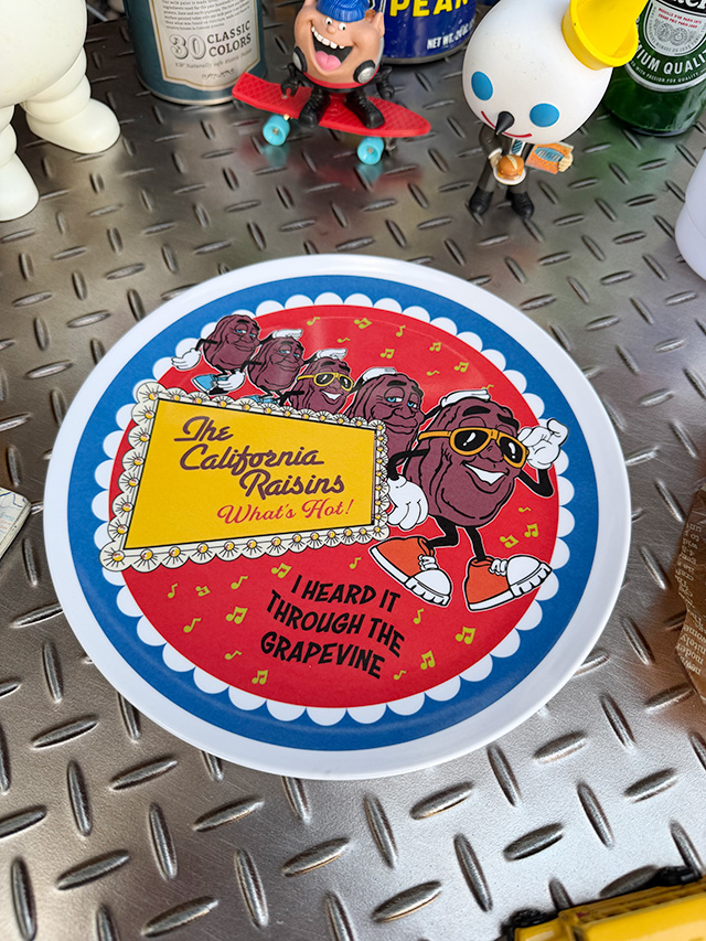 カリフォルニアレーズン　メラミンプレート　お皿 ■ アメリカン雑貨 アメリカ雑貨 | 