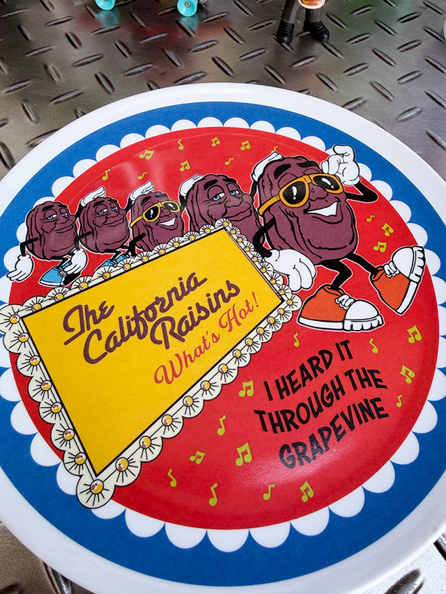 カリフォルニアレーズン　メラミンプレート　お皿 ■ アメリカン雑貨 アメリカ雑貨 |  | 01