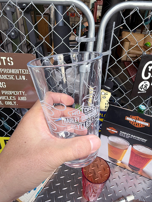 ハーレーダビッドソン　バー＆シールド　フレイムス　パイント　グラスセット ■ アメリカン雑貨 アメリカ雑貨 | Harley Davidson | 02