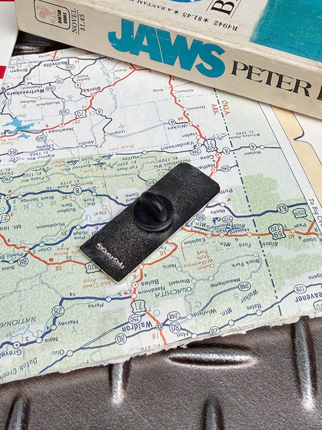 コカ・コーラ　ピンバッジ　（ベンディングマシン）　ピンズ ■ アメリカ雑貨 アメリカン雑貨 | Coca Cola | 01