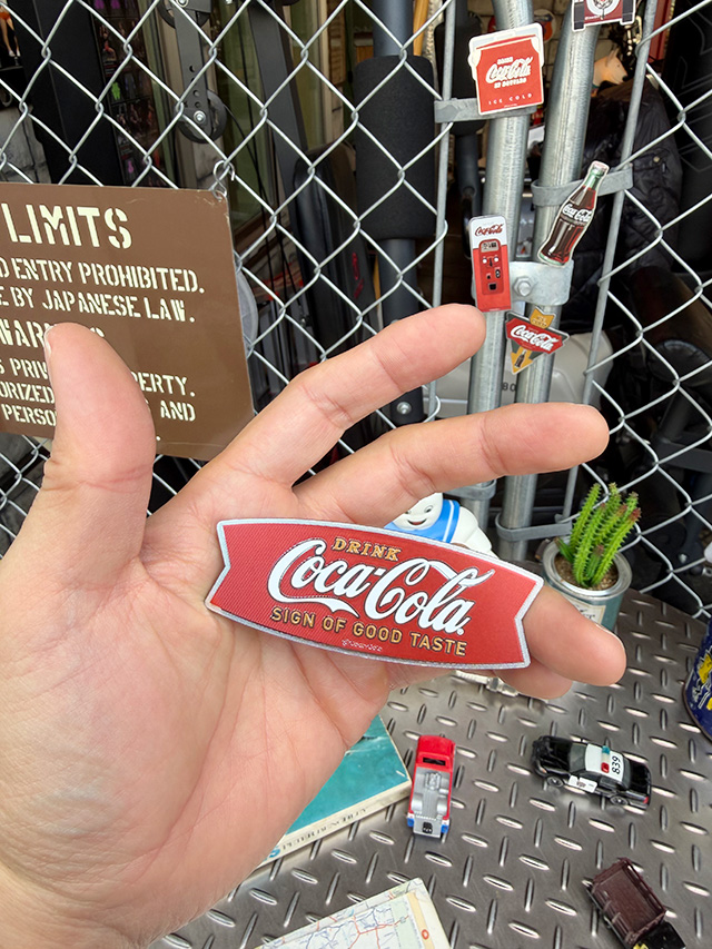 コカ・コーラ　オールドアドバタイジング　マグネット　（フィッシュテールサイン） ■ アメリカン雑貨 アメリカ雑貨 | Coca Cola | 01