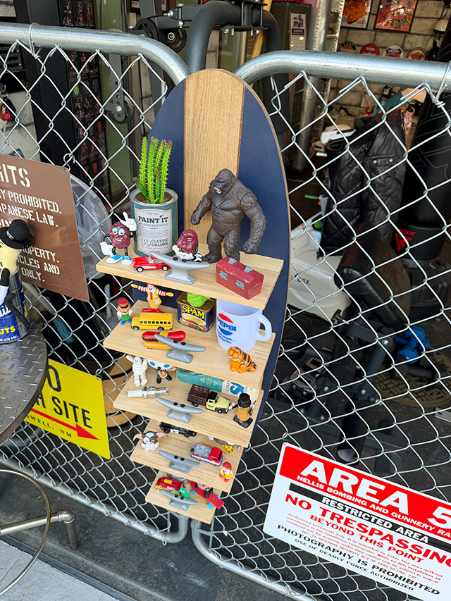 サーフボード型　ディスプレイラック ■ アメリカン雑貨 アメリカ雑貨 |  | 01