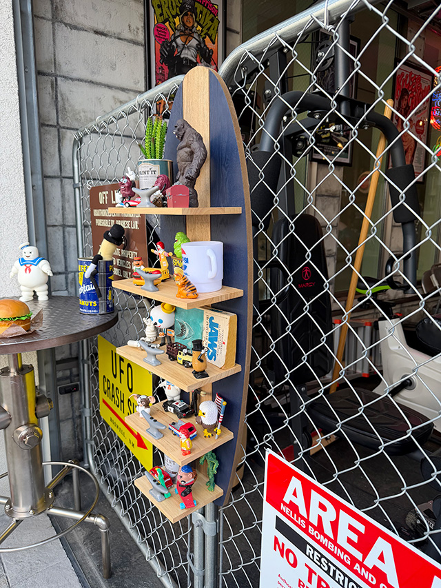 サーフボード型　ディスプレイラック ■ アメリカン雑貨 アメリカ雑貨 |  | 05