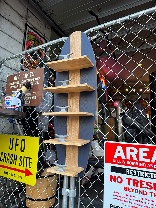 サーフボード型　ディスプレイラック ■ アメリカン雑貨 アメリカ雑貨 |  | 10