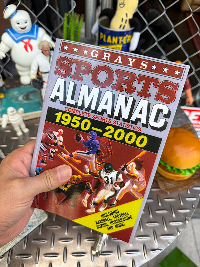 映画　バック・トゥ・ザ・フューチャー　スポーツ年鑑　ノートブック　リアルサイズ　罫線入りノート ■ アメリカン雑貨 アメリカ雑貨 | 