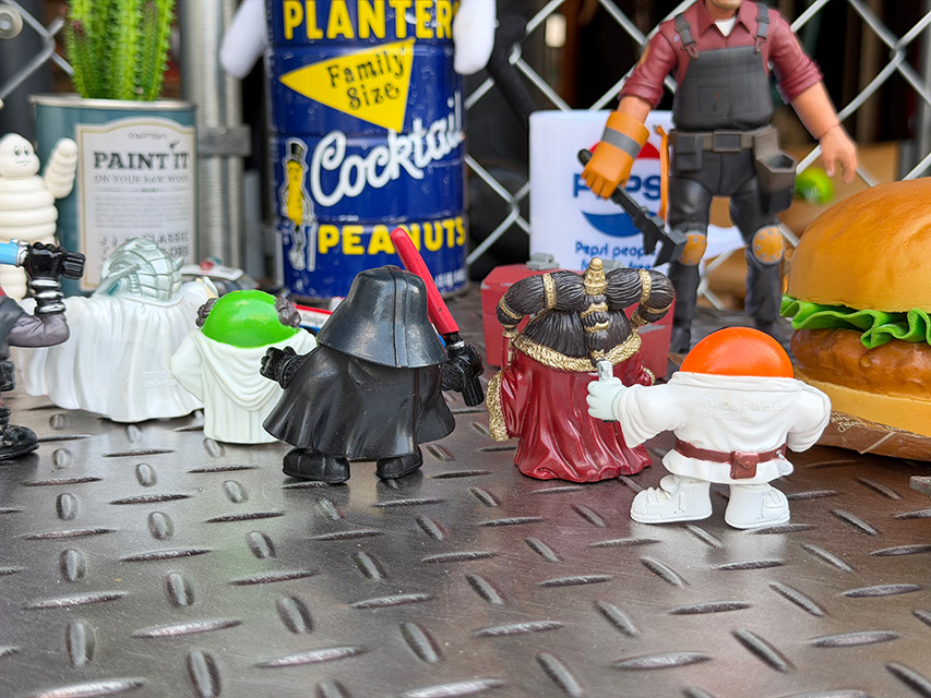 M&M’s × スターウォーズ　PVC　コレクターズフィギュア　（8体セット） ■ アメリカン雑貨 アメリカ雑貨 |  | 06