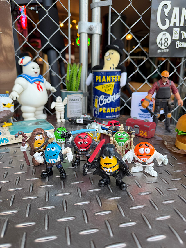 M&M’s × スターウォーズ　PVC　コレクターズフィギュア　（8体セット） ■ アメリカン雑貨 アメリカ雑貨 |  | 08