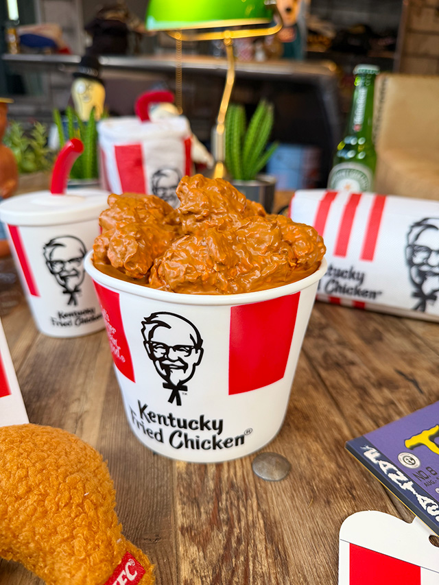 KFC　ケンタッキーフライドチキン　ソフビ　（フライドチキン10ピースバーレル）　単品　犬用オモチャ　ドッグトイ | 