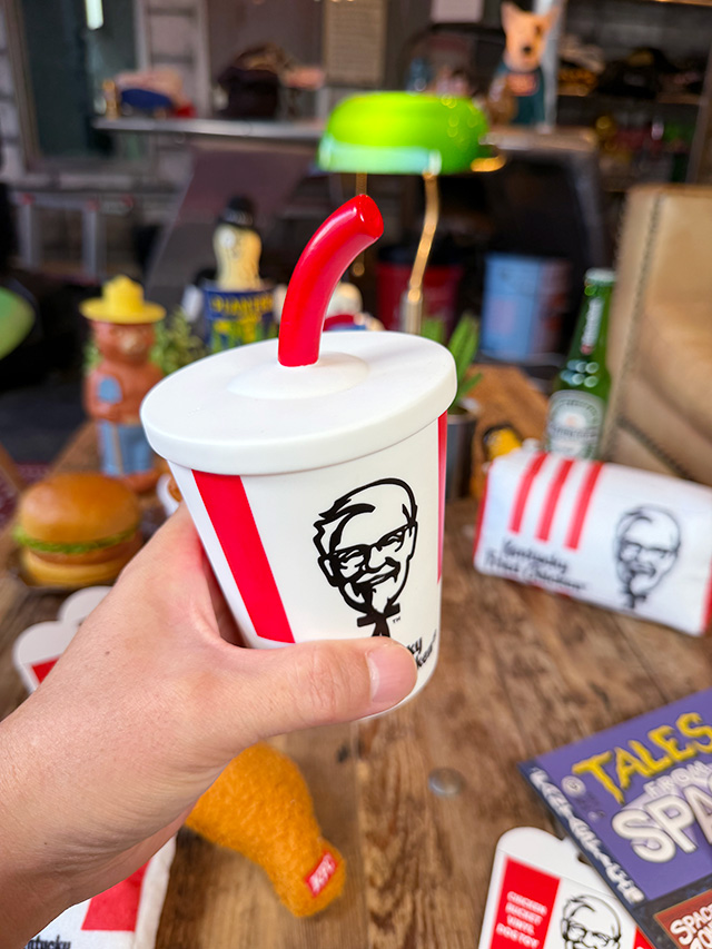KFC ケンタッキーフライドチキン ソフビ （ドリンク） 単品 犬用