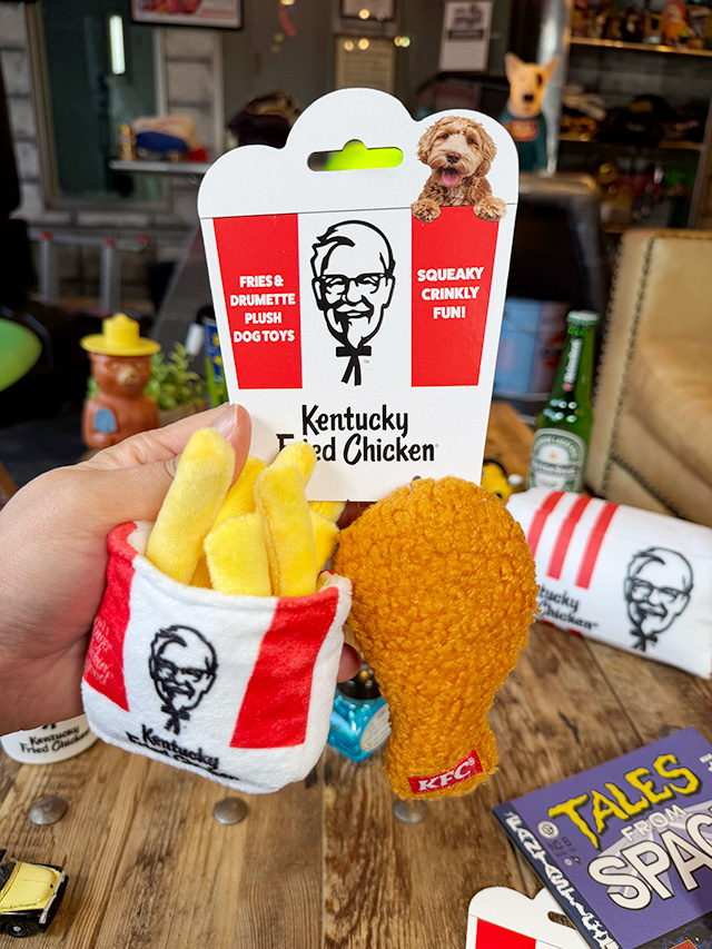KFC　ケンタッキーフライドチキン　ぬいぐるみ　（フライドチキン＆ポテト）　単品　犬用オモチャ　ドッグトイ | 