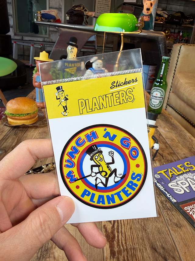 ミスターピーナッツ　オフィシャル　ステッカー　（ラウンド） ■ アメリカン雑貨 アメリカ雑貨 |  | 02