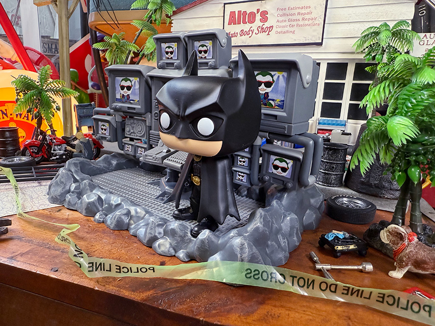 ファンコポップ バットマン＆バットケイブ フィギュア Funko POP 