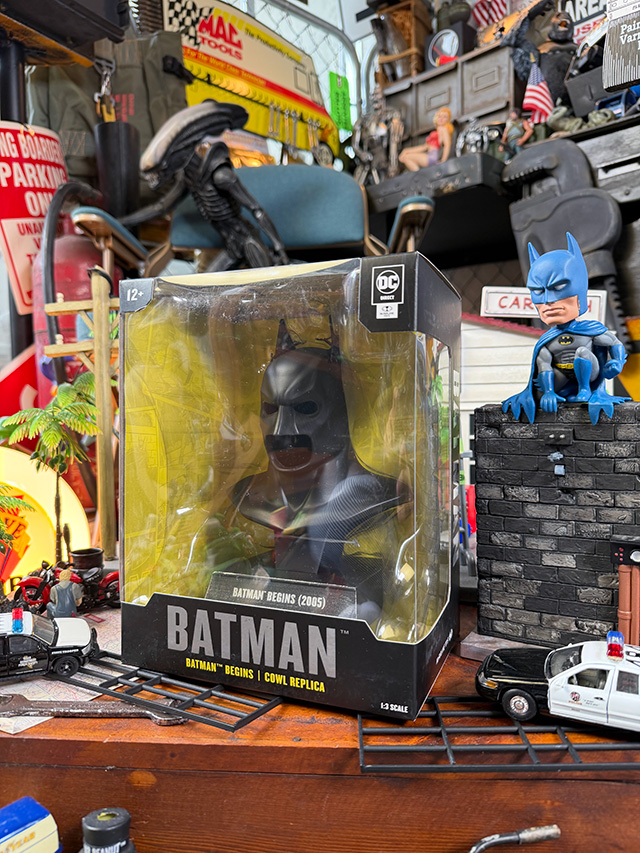 マクファーレントイズ　映画　バットマン　ビギンズ　カウル　レプリカ　1/3スケール ■ アメリカン雑貨 アメリカ雑貨 |  | 06