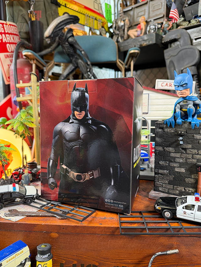 マクファーレントイズ　映画　バットマン　ビギンズ　カウル　レプリカ　1/3スケール ■ アメリカン雑貨 アメリカ雑貨 |  | 07