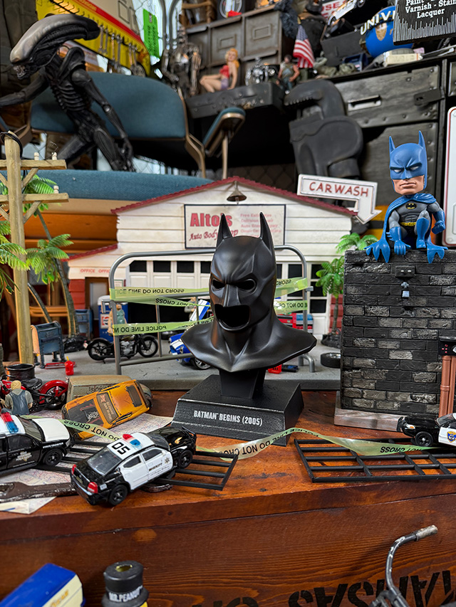 マクファーレントイズ　映画　バットマン　ビギンズ　カウル　レプリカ　1/3スケール ■ アメリカン雑貨 アメリカ雑貨 |  | 05
