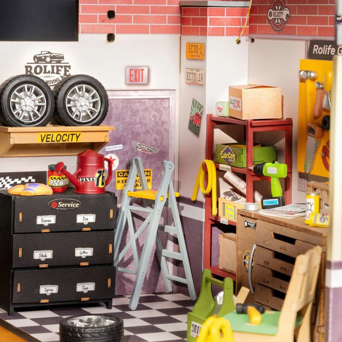 つくるんです！　アメリカンガレージ　ミニチュアハウス　DIYキット　（日本語説明書付き）　塗装不要　見本通りに完成します |  | 03