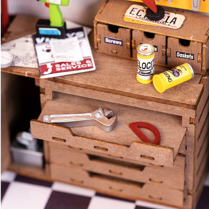 つくるんです！　アメリカンガレージ　ミニチュアハウス　DIYキット　（日本語説明書付き）　塗装不要　見本通りに完成します |  | 05