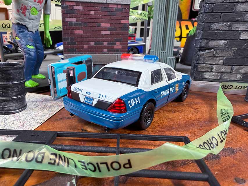 Jada　海外ドラマ　ウォーキングデッド　リック・グライムズ　フォード　クラウン　ヴィクトリア　ポリスカー　ダイキャストミニカー　1/32 |  | 05