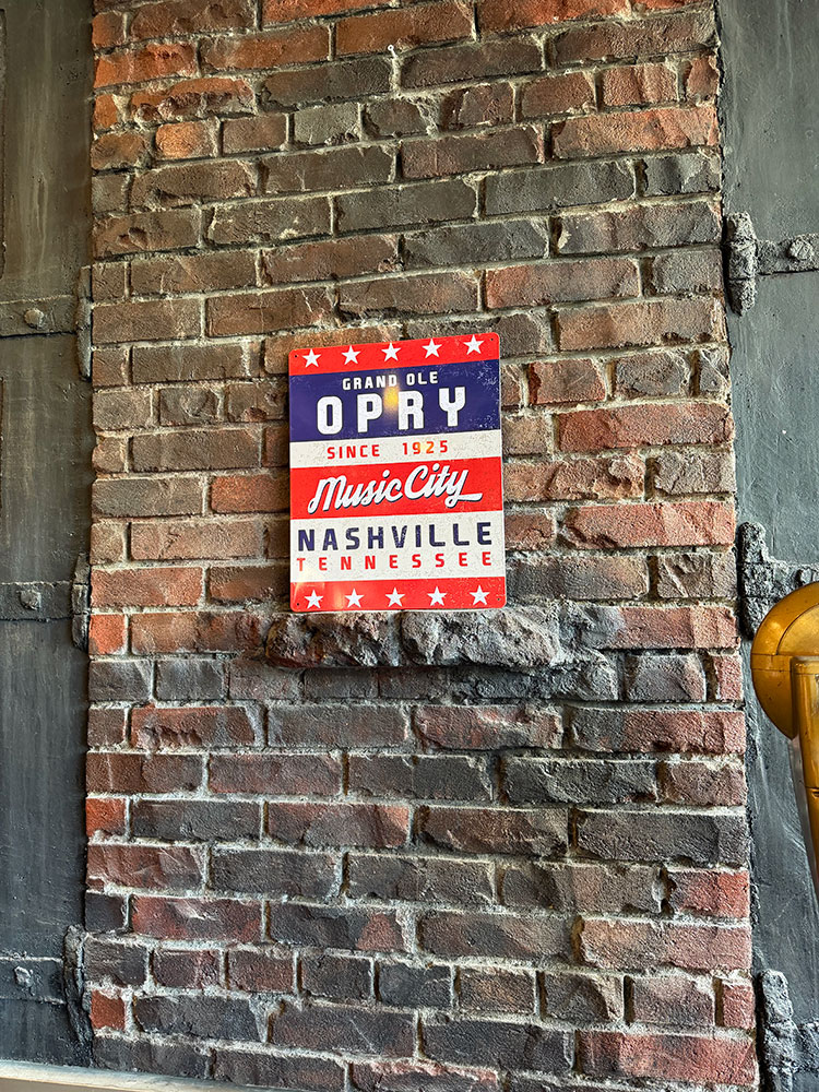ナッシュビル　グランド・オール・オプリ　ブリキ看板　（ミュージックシティ） ■ アメリカン雑貨 アメリカ雑貨 |  | 03