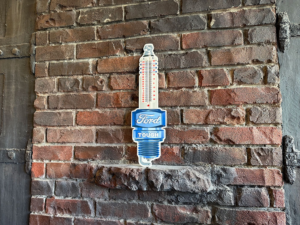 フォード　スパークプラグ型　サーモメーター　温度計　ブリキ看板　MADE IN U.S.A. ■ アメリカン雑貨 アメリカ雑貨 |  | 03