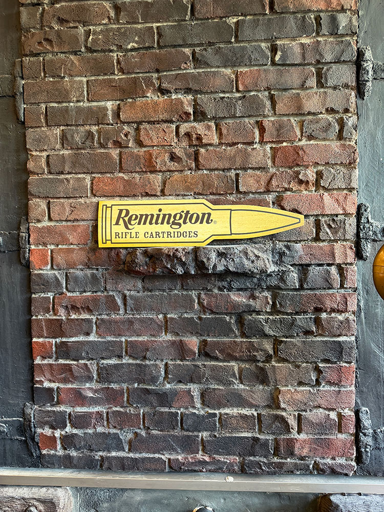 レミントン　ライフル弾型　メタルサイン　MADE IN U.S.A. ■ アメリカン雑貨 アメリカ雑貨 |  | 01