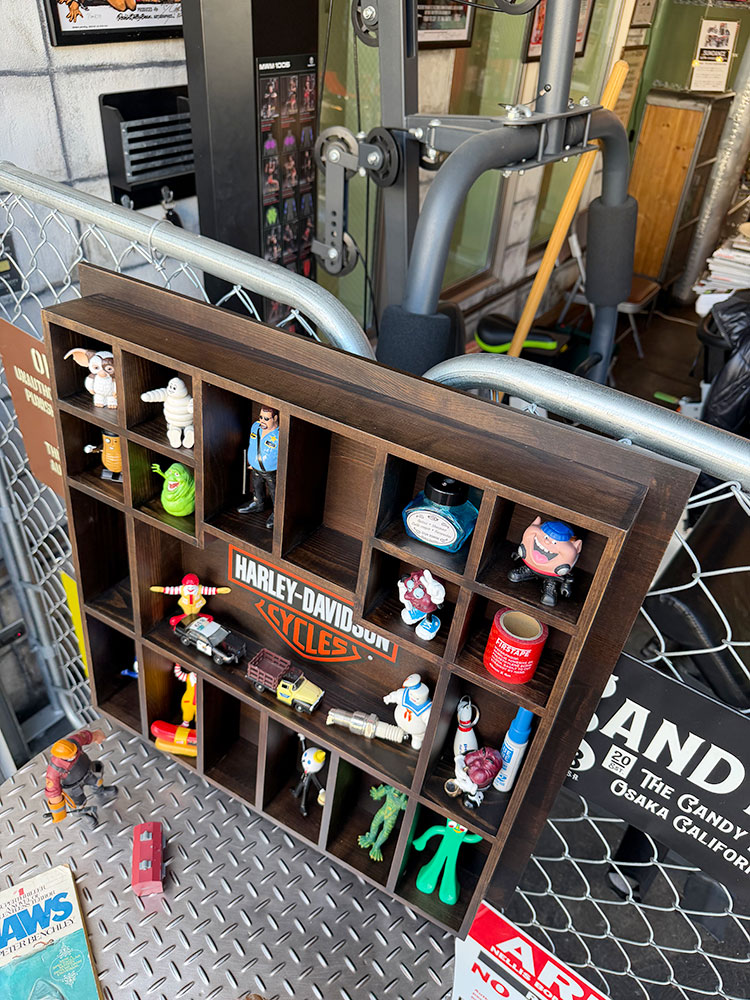 ハーレーダビッドソン　ショットグラス　ディスプレイケース　木製　ウッド　ウォールラック ■ アメリカン雑貨 アメリカ雑貨 | Harley Davidson | 01