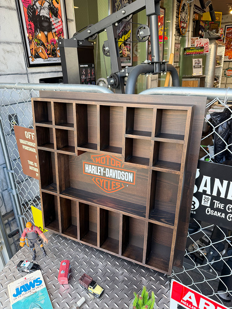 ハーレーダビッドソン　ショットグラス　ディスプレイケース　木製　ウッド　ウォールラック ■ アメリカン雑貨 アメリカ雑貨 | Harley Davidson | 05