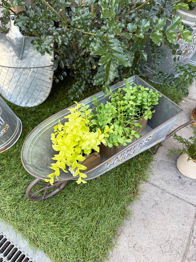 ファーマーズマーケット　ガーデンカート　一輪車 ■ アメリカン雑貨 アメリカ雑貨 |  | 01