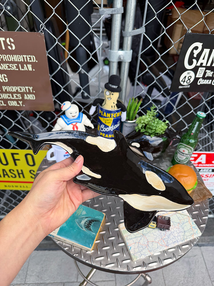 海の王者　シャチ　プレート　シャチのお皿　陶器製 ■ アメリカン雑貨 アメリカ雑貨 |  | 03