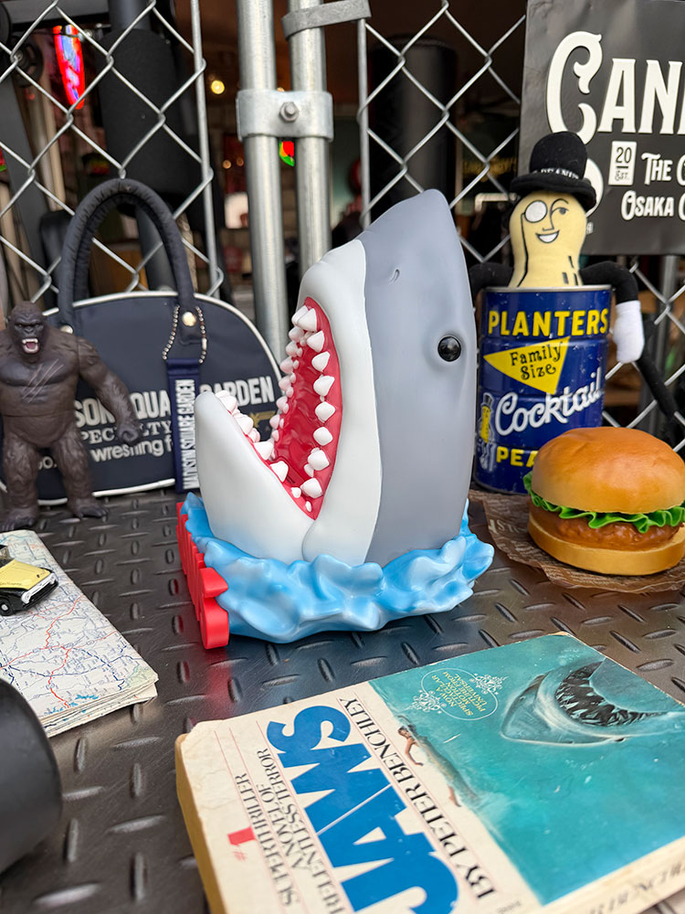 映画　ジョーズ　フィギュアバンク　貯金箱 ■ アメリカン雑貨 アメリカ雑貨 |  | 02